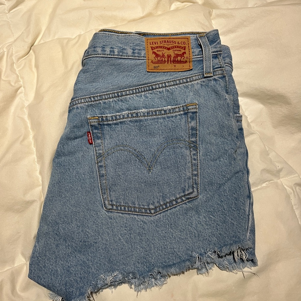 Levi’s Mid-Rise Jean Shorts